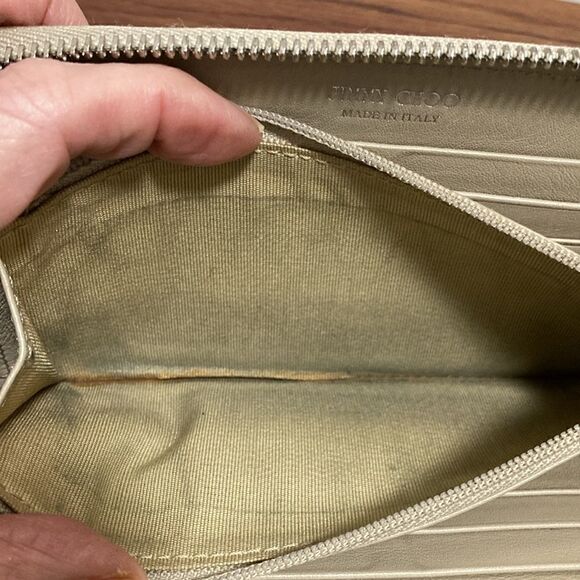 Jimmy Choo Filipa Metallic Star Studded Woman’s Leather Wallet. - Picture 6 of 13